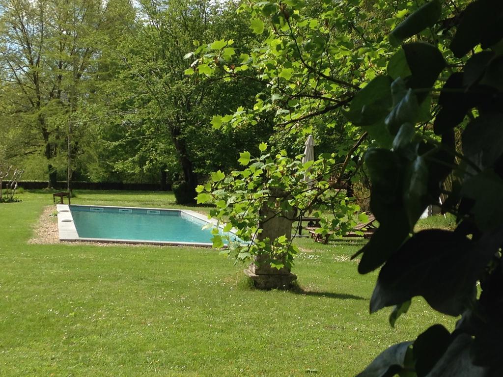 La Rebiere D'Or, B&B Et Gite Mouleydier Exterior foto