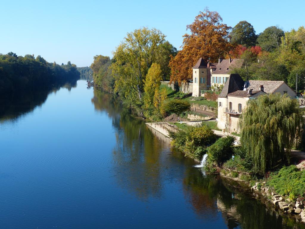 La Rebiere D'Or, B&B Et Gite Mouleydier Exterior foto